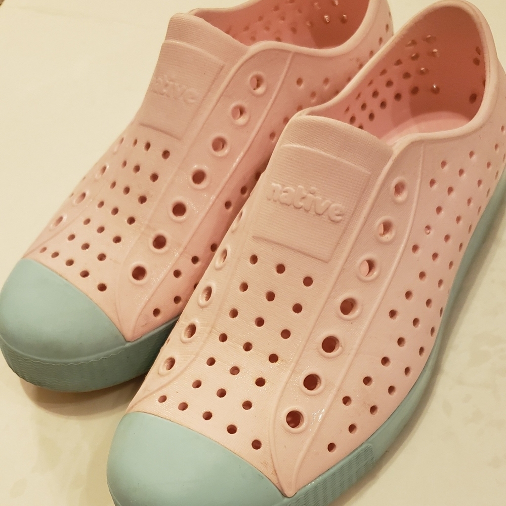Native Woman Shoes